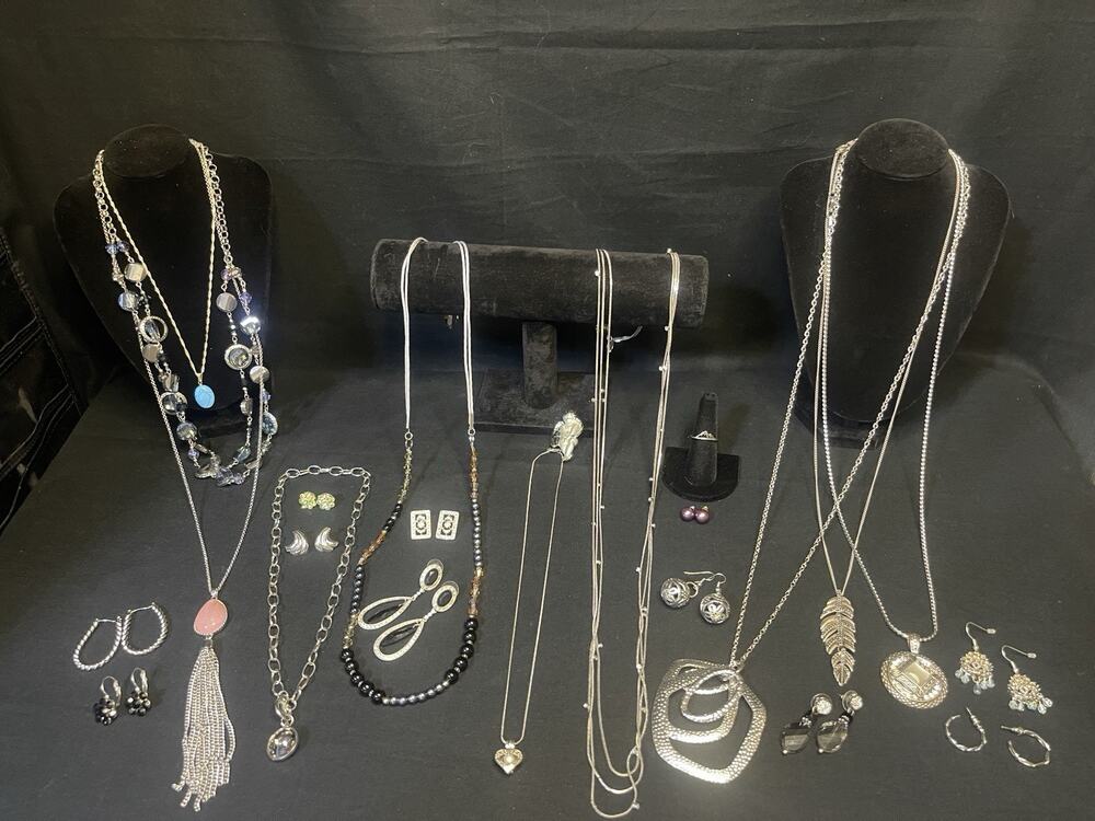 Vintage To Now Estate Lot Silver tone Jewelry Necklace Earrings Brooch Ring